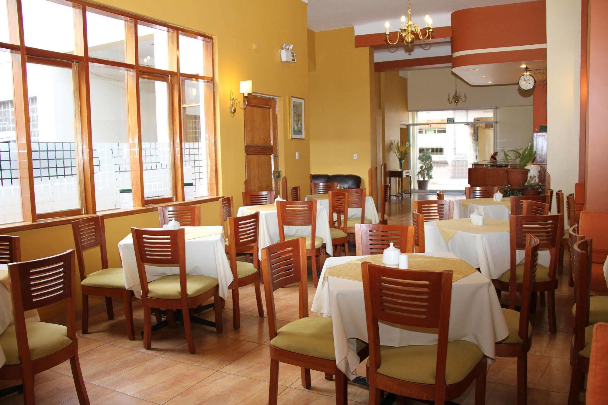 Emperador Plaza Hotel Cuzco Buitenkant foto